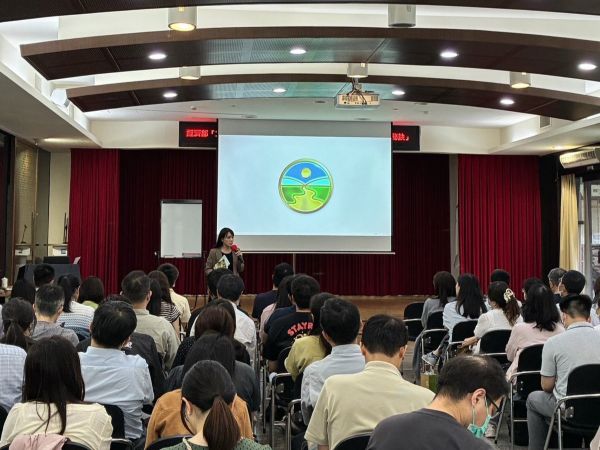 大人穩定，孩子則安定　親職專家談翻轉教養思維1